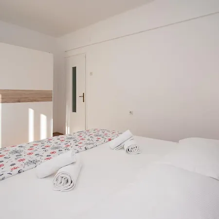 Nena Apartment *