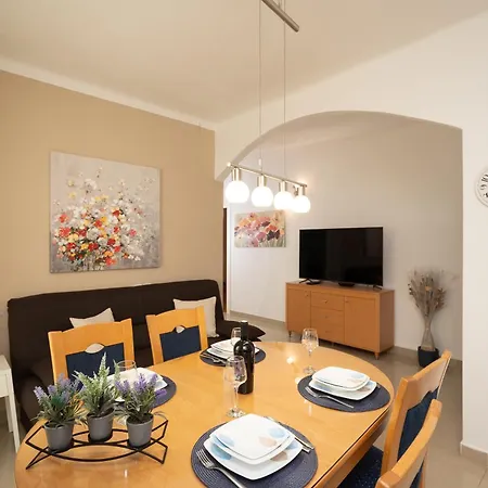 Apartment Nena *